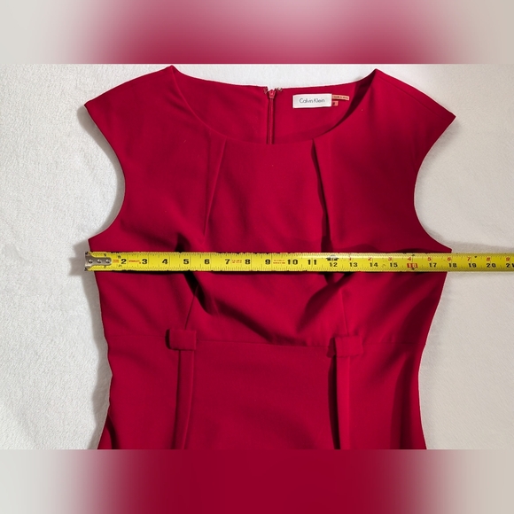 Calvin Klein Magnificent Red Sleeveless Dress, Size 8, Perfect for Holidays - Picture 5 of 7